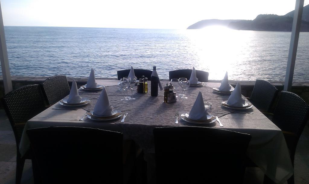 Love Live Hotel Sutomore Exterior foto
