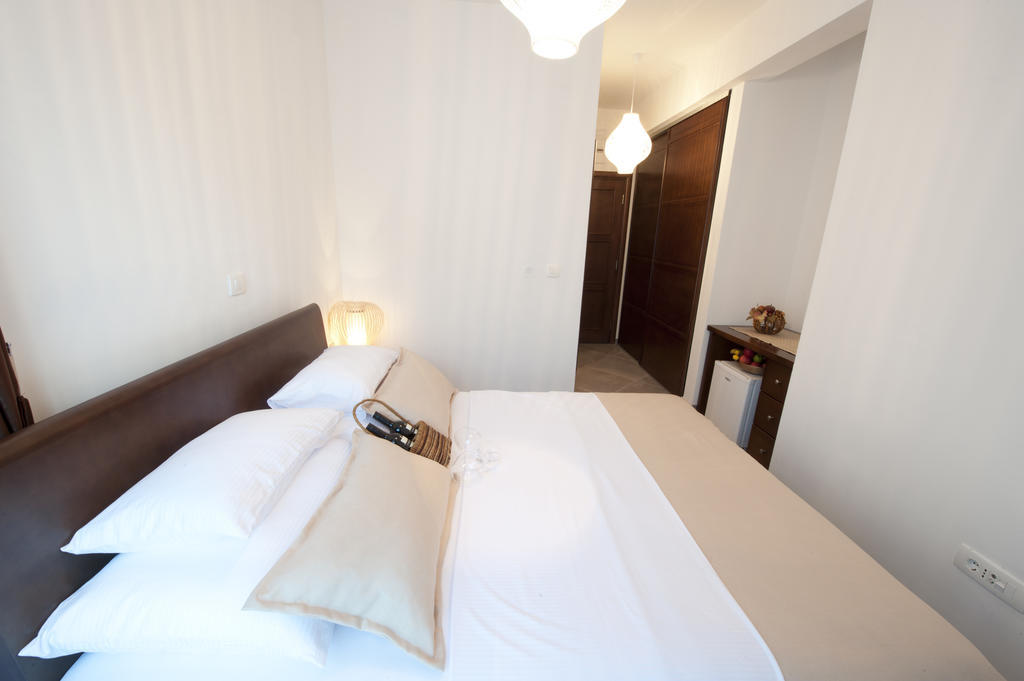 Love Live Hotel Sutomore Quarto foto