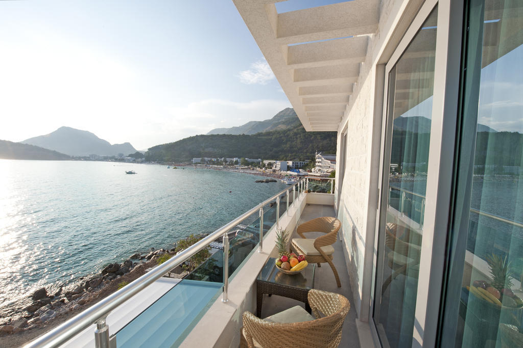 Love Live Hotel Sutomore Quarto foto