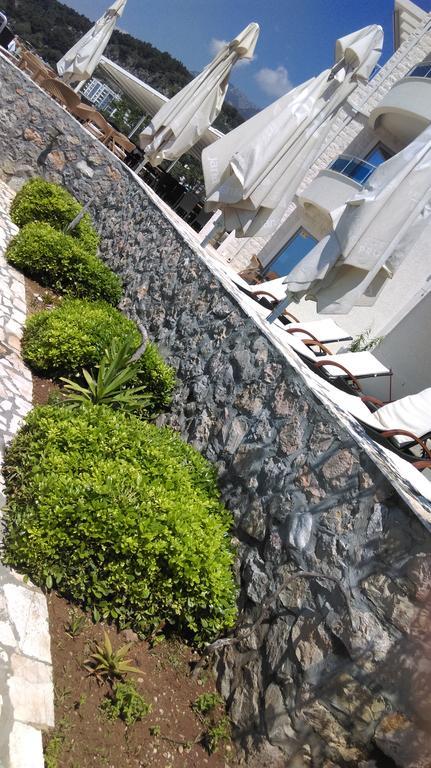 Love Live Hotel Sutomore Exterior foto